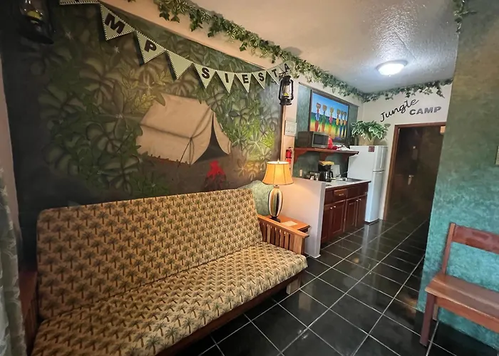 Belize Budget Hotel