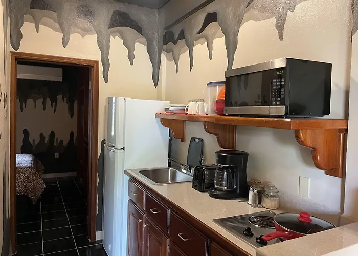 Hotel Belize Budget