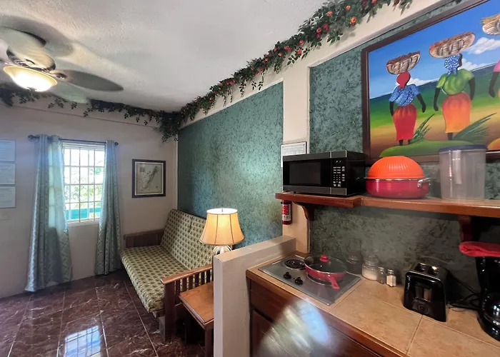 Belize Budget Hotel 2*